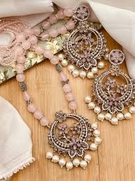 Custom vs. Store-Bought Jewelry: Which Tells Your Story Better? Jewelry